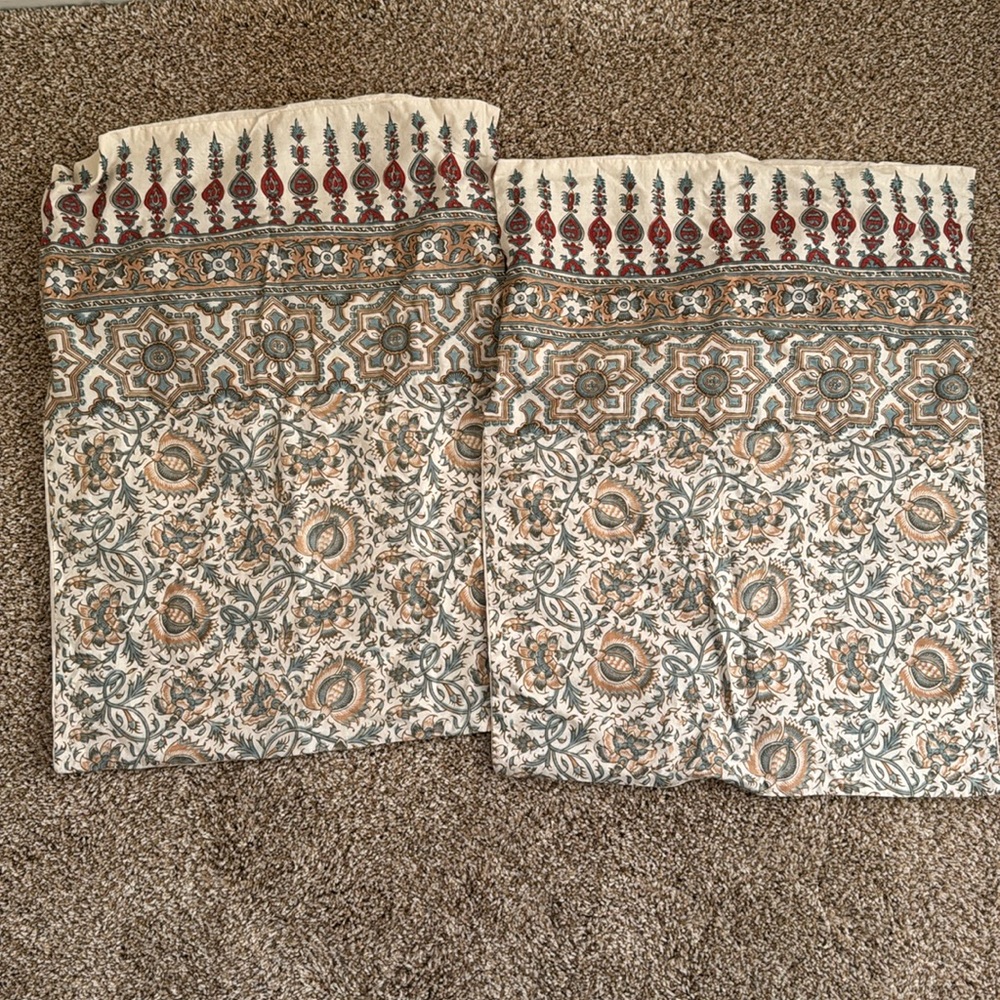 Pottery Barn Selena Kalamkari Standard pillow shams (2)